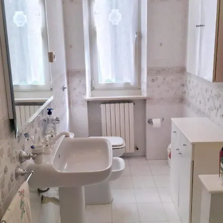 アパート -downtown Apartment- 500m From The Sea - Ebikes - Next To Conero Natural Park