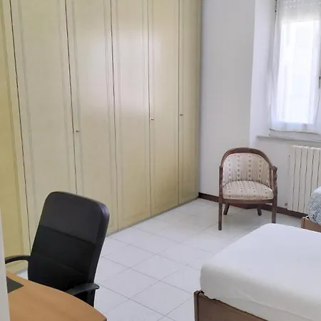 アパート -downtown Apartment- 500m From The Sea - Ebikes - Next To Conero Natural Park アンコーナ