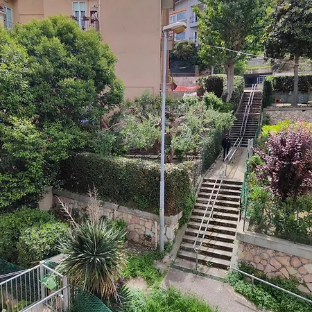-downtown Apartment- 500m From The Sea - Ebikes - Next To Conero Natural Park アパート アンコーナ